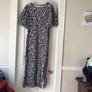 Old Navy floral dress with cut out back.